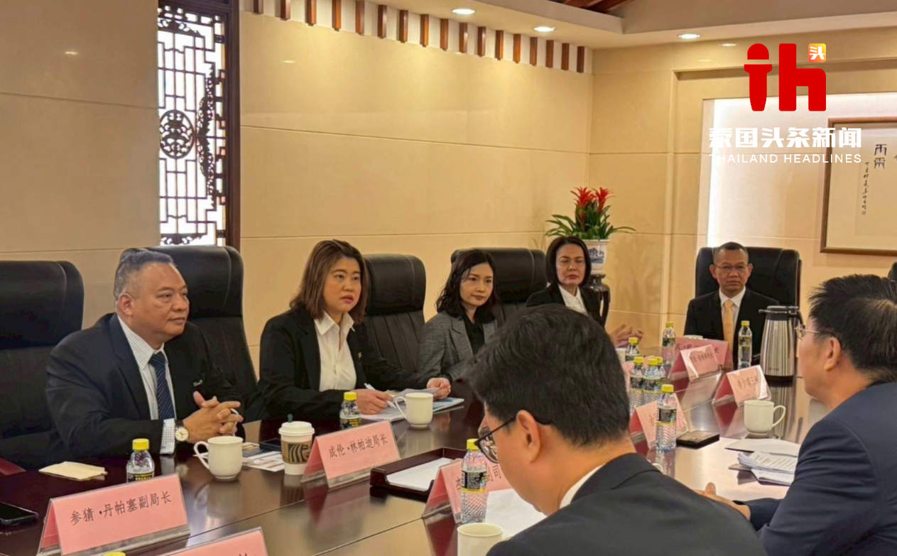 果博东方福布斯公司泰国机场设“暑假愉快通道”，热情迎中国学生游客(图1)