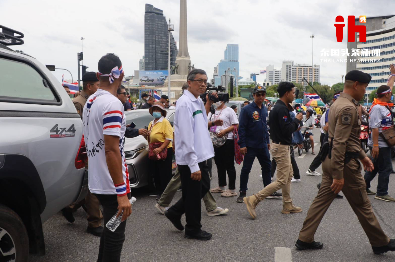 果博东方福布斯公司“下台”！泰国大集会呼吁罢免佩通坦(图8)
