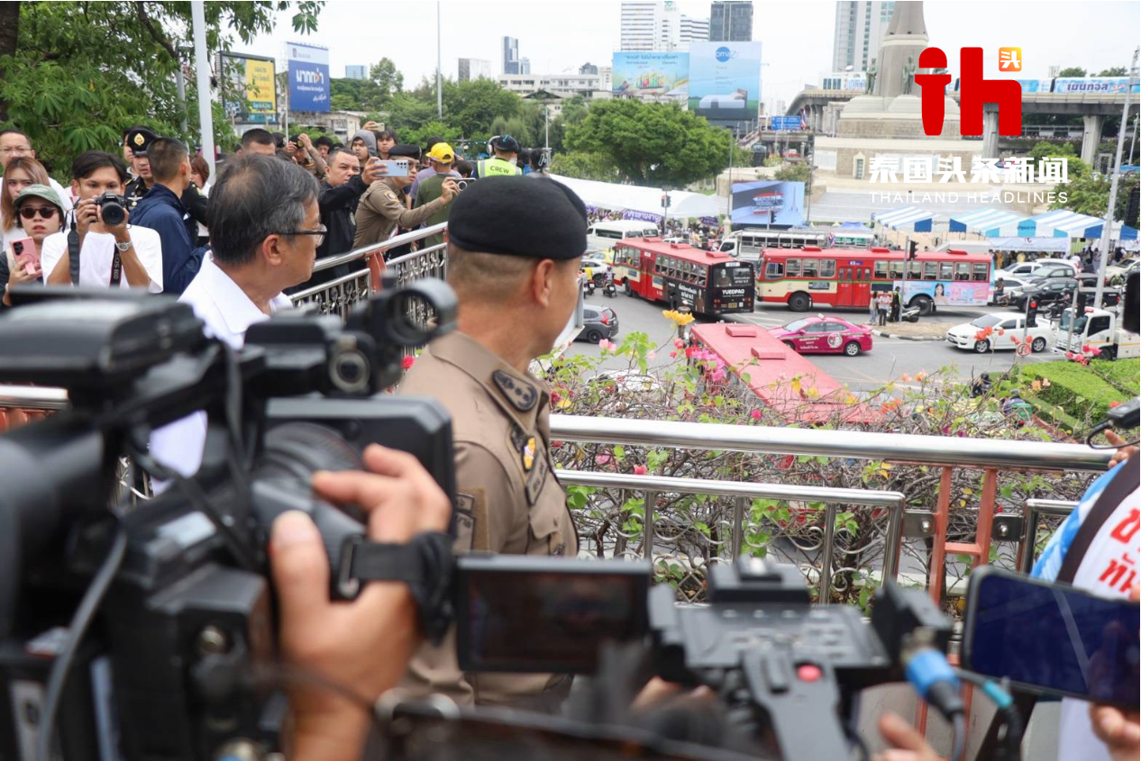 果博东方福布斯公司“下台”！泰国大集会呼吁罢免佩通坦(图10)